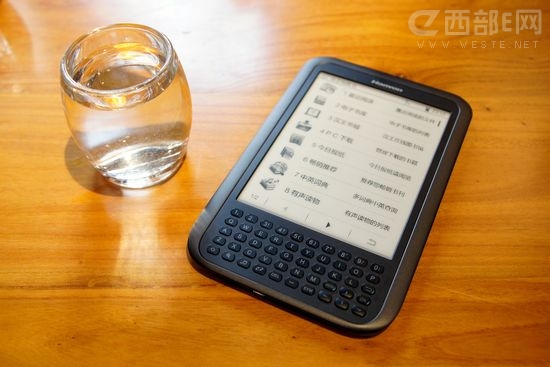 触控新技术 感受汉王电纸书“黄金屋”带来新数字阅读