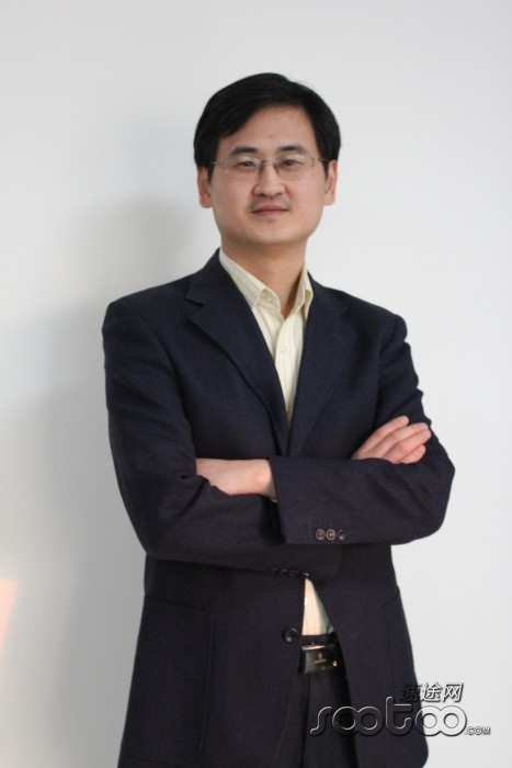 ��;��CEO���棺����΢��������ڳ�β�г�