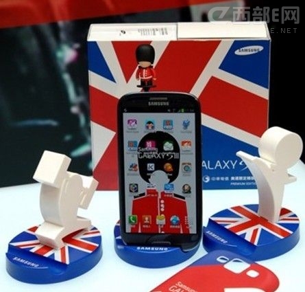 Galaxy S IIIг iPhone 5ľ