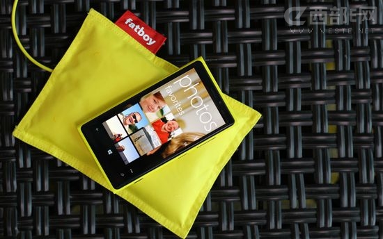 Lumia 920 港行发布:售价 5598 港币
