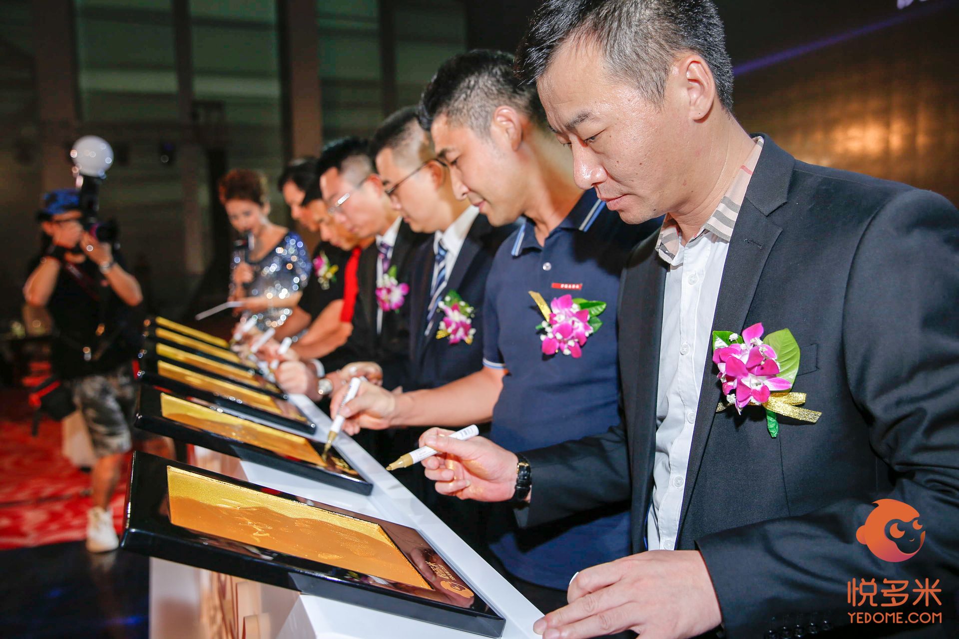 1496986326844021.jpg 5.jpg